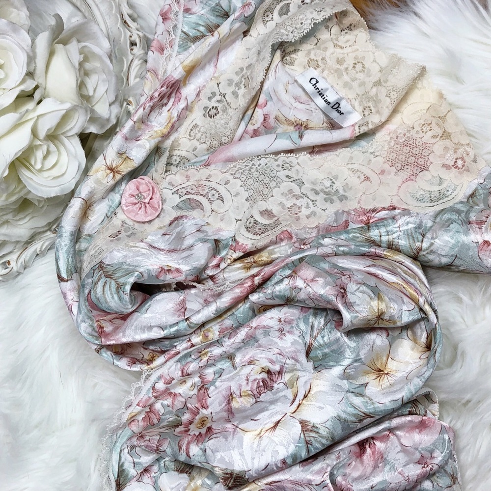 SOLD🌹Vtg Christian Dior Silky Floral Print Slip🌹 - Picture 4 of 5